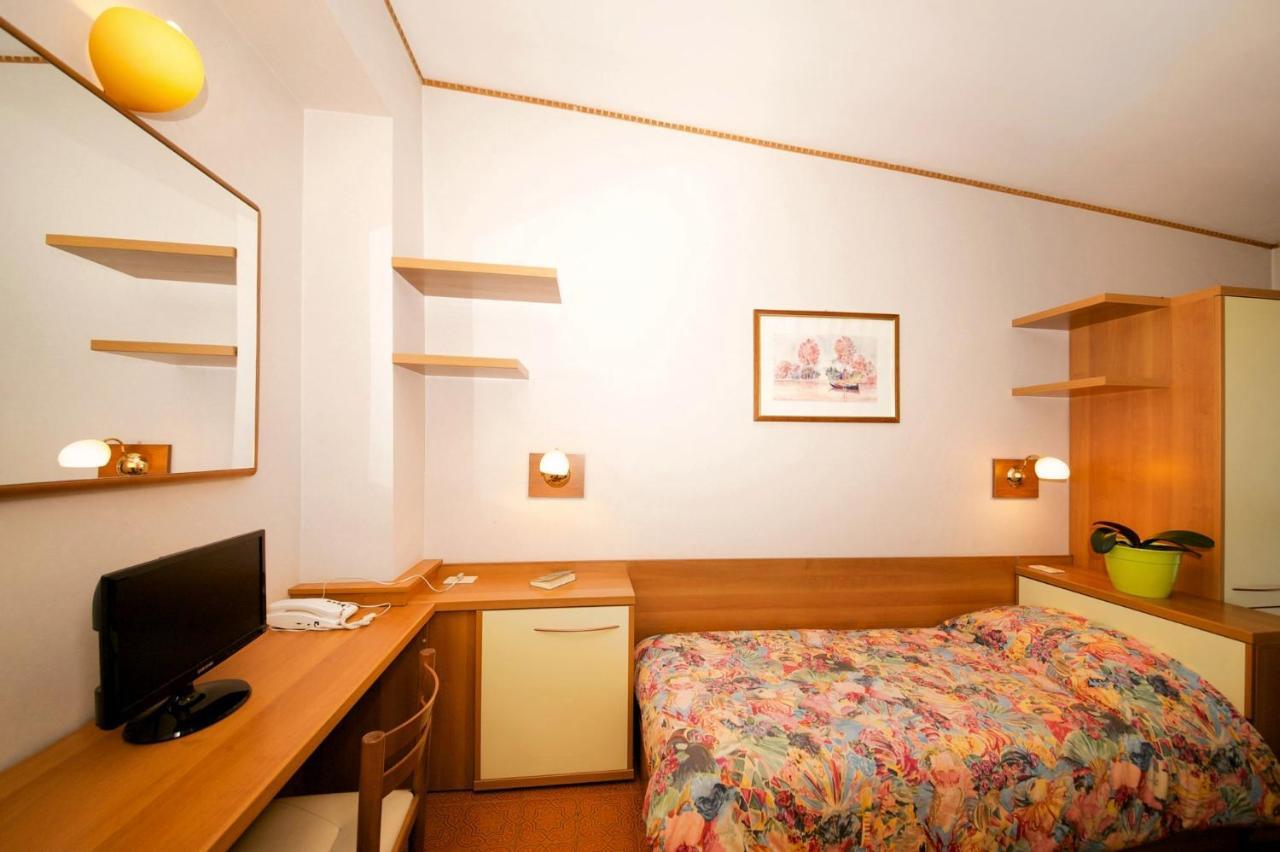 Albergo Ponte Di Nava Ormea Exterior photo